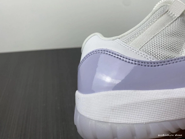 Rep Jordan AH7860-101 Violet Pure WMNS Air Low 11 0630